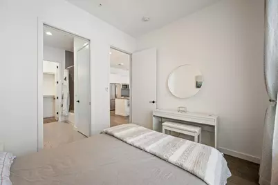 800 Embassy Drive #302, Austin, TX 78702 - Photo 15