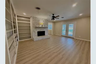 1203 Hollis Drive, Brenham, TX 77833 - Photo 3