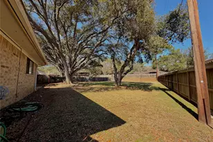 1203 Hollis Dr, Brenham, TX 77833 - Photo 31