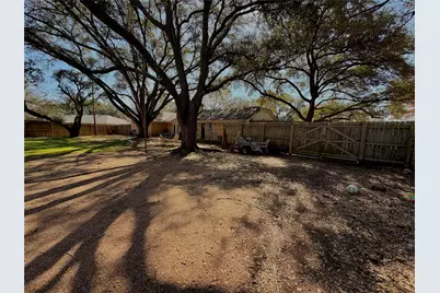 1203 Hollis Drive, Brenham, TX 77833 - Photo 27