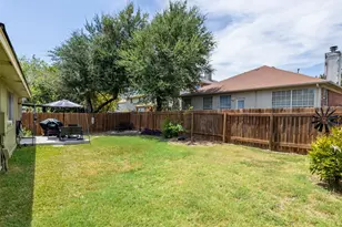 1104 Laurelleaf Dr, Pflugerville, TX 78660 - Photo 23