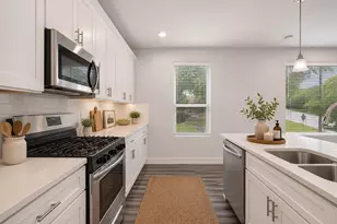 6109 Cherrylawn Cir, Austin, TX 78723 - Photo 11