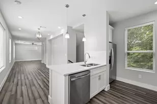 6109 Cherrylawn Cir, Austin, TX 78723 - Photo 15