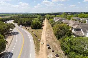 907 Totis Rd, Austin, TX 78748 - Photo 29