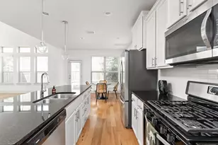 907 Totis Rd, Austin, TX 78748 - Photo 7