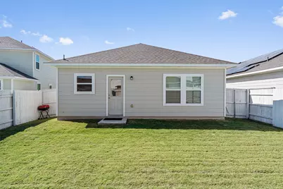 122 Bluestem Drive, Elgin, TX 78621 - Photo 3
