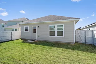 122 Bluestem Dr, Elgin, TX 78621 - Photo 7