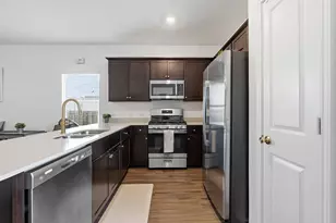 7601 Ivy Trellis Trl, Del Valle, TX 78617 - Photo 9