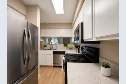 501 W 26th Street #305, Austin, TX 78705 - Photo 5