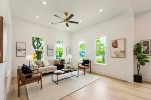 910 W 4th St, Taylor, TX 76574 - Photo 5