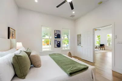 910 W 4th Street, Taylor, TX 76574 - Photo 27