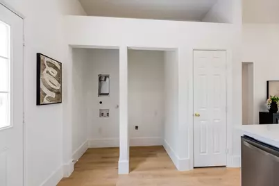 910 W 4th Street, Taylor, TX 76574 - Photo 17