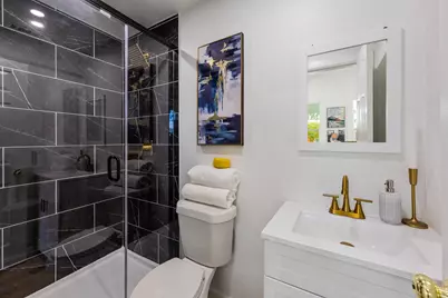 910 W 4th Street, Taylor, TX 76574 - Photo 29