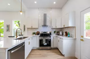 910 W 4th St, Taylor, TX 76574 - Photo 15