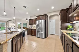19925 Needle Pine Dr, Round Rock, TX 78664 - Photo 9