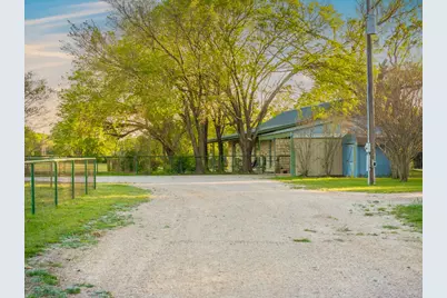 6234 S Fm 1174, Bertram, TX 78605 - Photo 9