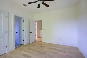 2005 Uphill Ln, Austin, TX 78741 - Photo 25