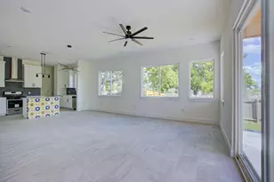 2005 Uphill Ln, Austin, TX 78741 - Photo 19