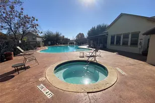 2101 Town Centre Dr, Round Rock, TX 78664 - Photo 35