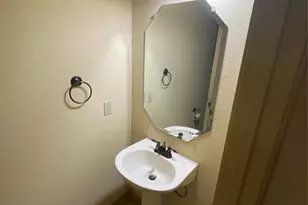 2101 Town Centre Dr, Round Rock, TX 78664 - Photo 17