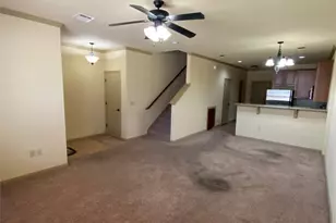 2101 Town Centre Dr, Round Rock, TX 78664 - Photo 9