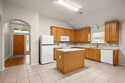 107 Aguilar Drive, Hutto, TX 78634 - Photo 7