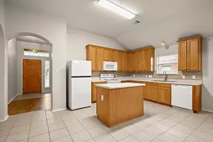 107 Aguilar Dr, Hutto, TX 78634 - Photo 7