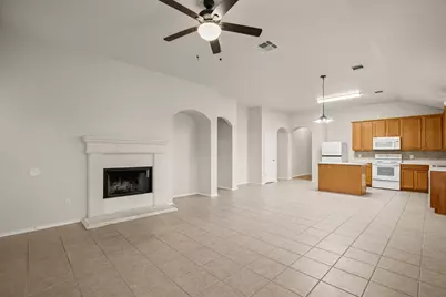 107 Aguilar Drive, Hutto, TX 78634 - Photo 9