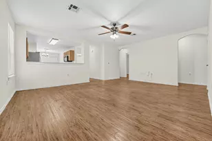 7417 Cayenne Ln, Austin, TX 78741 - Photo 11