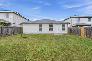 7417 Cayenne Ln, Austin, TX 78741 - Photo 33
