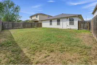 7417 Cayenne Lane, Austin, TX 78741 - Photo 35