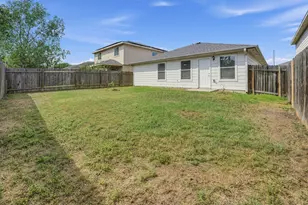 7417 Cayenne Ln, Austin, TX 78741 - Photo 35