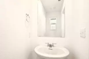 7108 Spotted Leaf Wy, Del Valle, TX 78617 - Photo 11