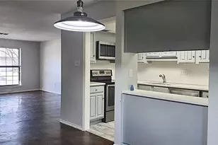 8237 Summer Side Dr, Austin, TX 78759 - Photo 5