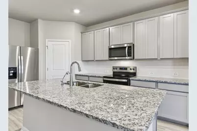 149 Sleep Hollow, Jarrell, TX 76537 - Photo 3