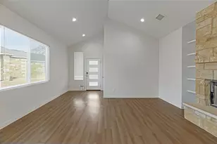 135 Koele Ct, Bastrop, TX 78602 - Photo 7