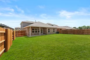 1813 Dandy Brush Dr, Leander, TX 78641 - Photo 33