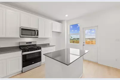 404 Sullivan Way, Elgin, TX 78621 - Photo 9