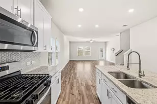 520 Loriner Wy, Liberty Hill, TX 78642 - Photo 11