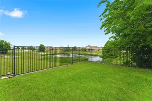 5309 Scenic Lake Dr, Georgetown, TX 78626 - Photo 29