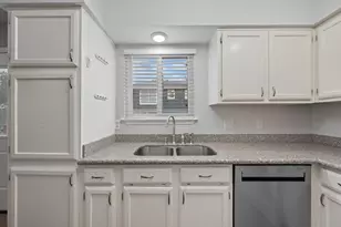 2100 Kenneth Ave, Austin, TX 78741 - Photo 7