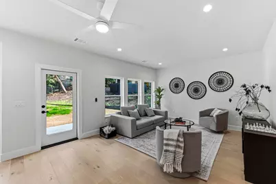 13 Autumn Oaks Drive, Lakeway, TX 78738 - Photo 5