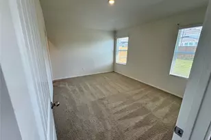 11820 Rush Ln, Elgin, TX 78621 - Photo 5