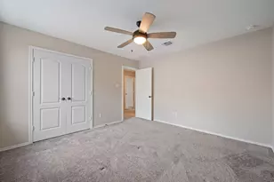 325 Fort William St, Hutto, TX 78634 - Photo 21