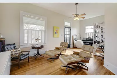 221 N Johnson Avenue, San Marcos, TX 78666 - Photo 7