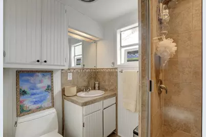 221 N Johnson Avenue, San Marcos, TX 78666 - Photo 23