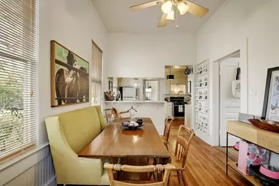 221 N Johnson Avenue, San Marcos, TX 78666 - Photo 13