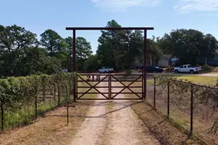 218 Little Ranch Rd, Red Rock, TX 78662 - Photo 1