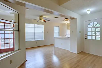 5910 Jacob Glen, Austin, TX 78727 - Photo 9