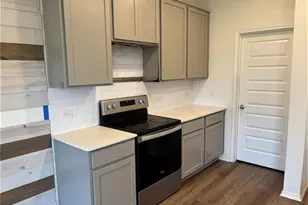 252 Benmyrtle Trl, Georgetown, TX 78626 - Photo 5